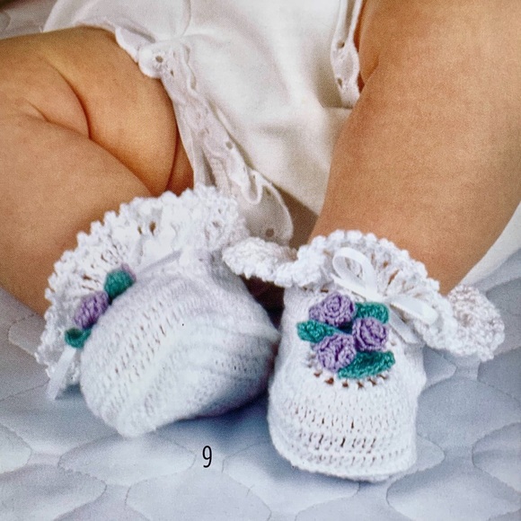 5/$30 - Crochet Booties: 11 Baby Shoes Patterns - Picture 6 of 8